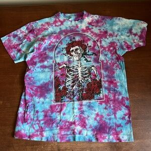Grateful Dead Vintage Tie-Dye T-Shirt w/ Skeleton and Roses - Size S-M